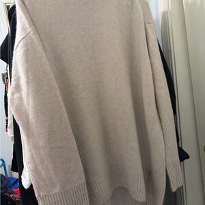 Women’s Oversized Crewneck Sweater in Light Beige